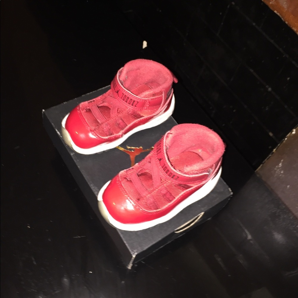 Red air jordan 11’s